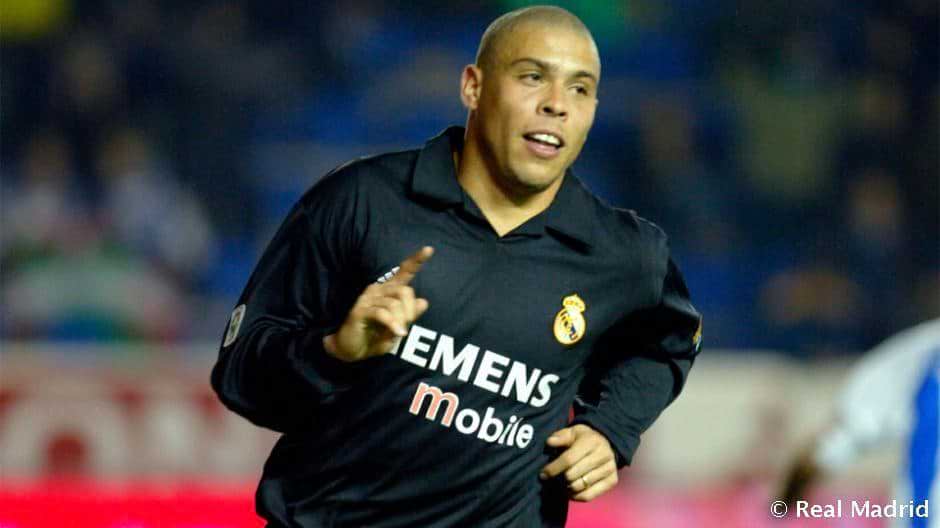 Santiago Solari – Real Madrid CF – LaLiga 2002/03 - Imagen 14