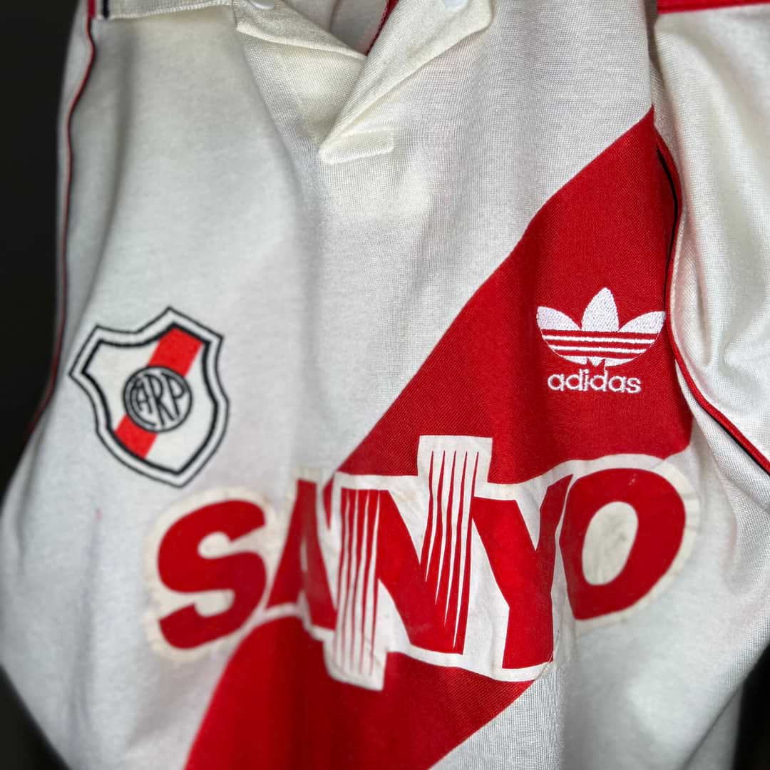 River Plate – Adidas – Ariel “Burrito” Ortega – Torneo Clausura 1995 – Match Worn in Bench - Imagen 9