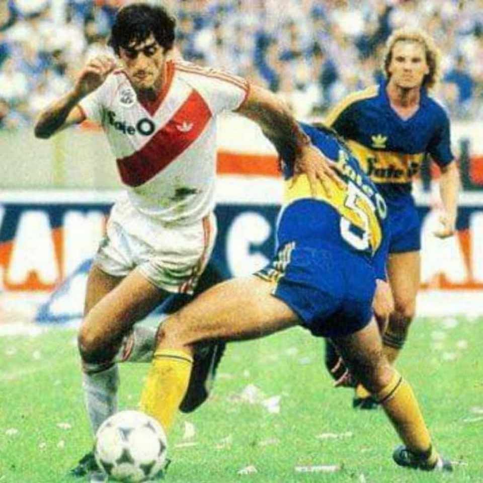 Enzo Francescoli match worn jersey – Campeonato nacional 1985 - Image 19