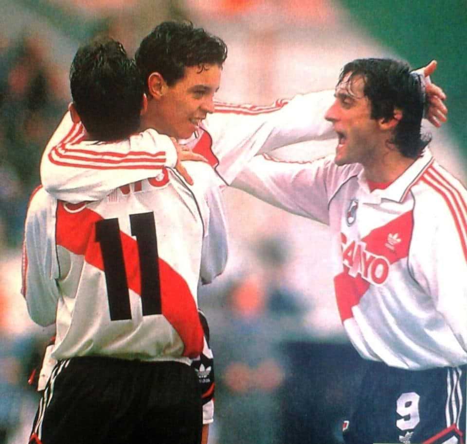 Enzo Francescoli match worn jersey – River Plate – Torneo Apertura 1995 - Image 15