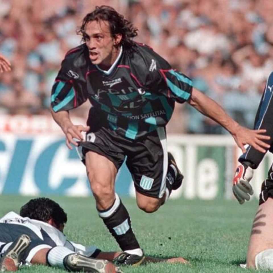 José “Pepe” Chatruc match worn jersey – Racing Club – Torneo Apertura 2001 - Image 17