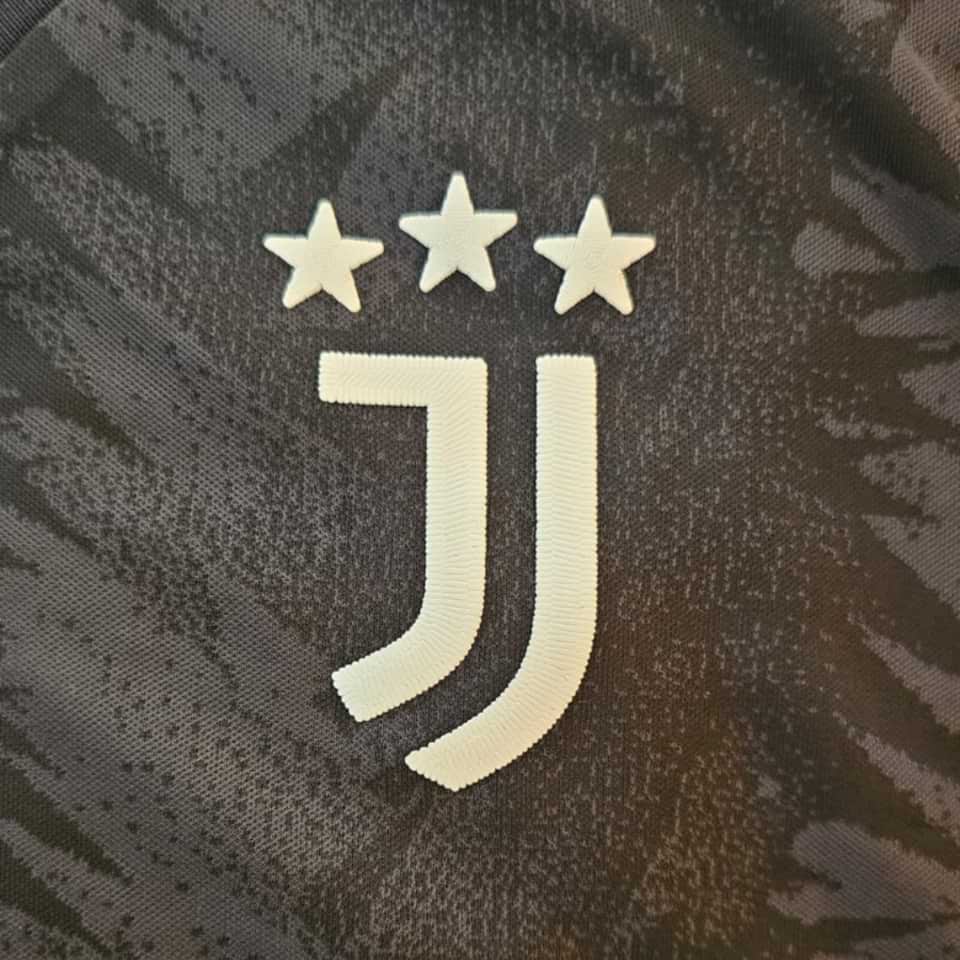 Leandro Paredes – Juventus – Match issue – Serie A 2023 - Image 9