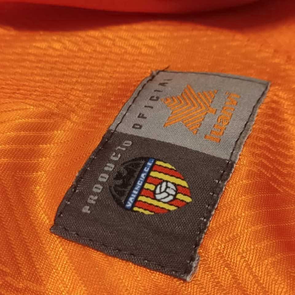 Claudio “Piojo” López – Valencia CF – 1999/00 - Imagen 13