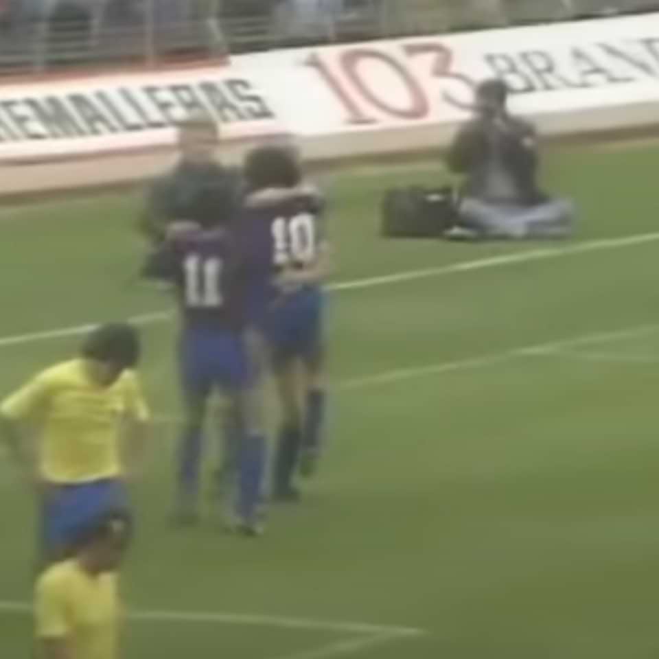 Diego Armando Maradona – Match Worn – Barcelona FC – 1983 - Imagen 13