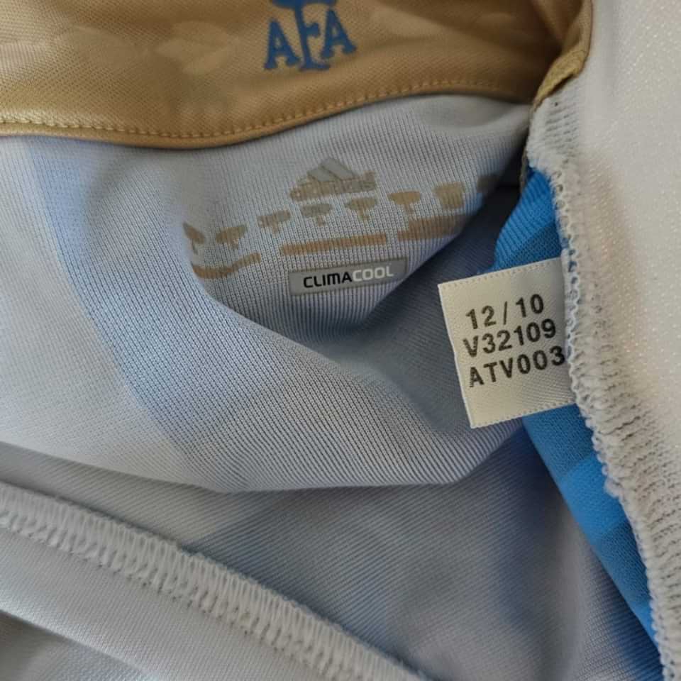 Nicolas Pareja Match worn in bench Copa America 2011 – Argentina National Team - Image 9