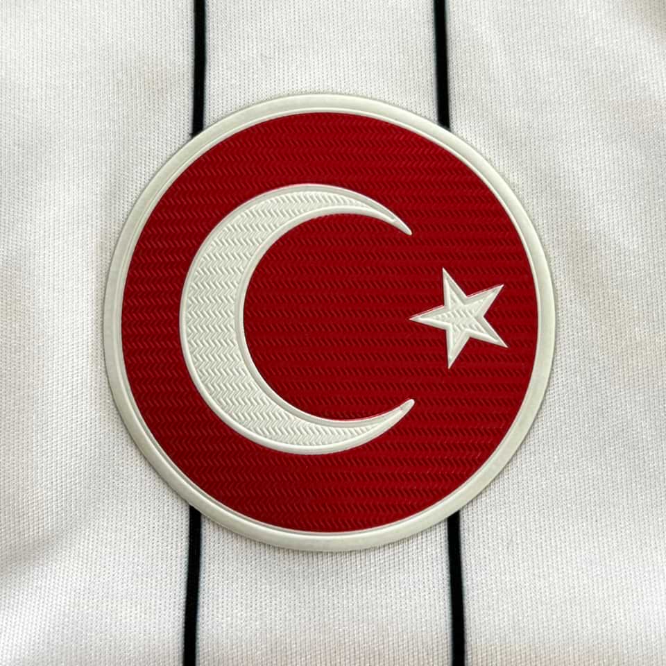 José Sosa – Match worn in bench – Besiktas – Turkcell Super Cup 2016 - Image 10