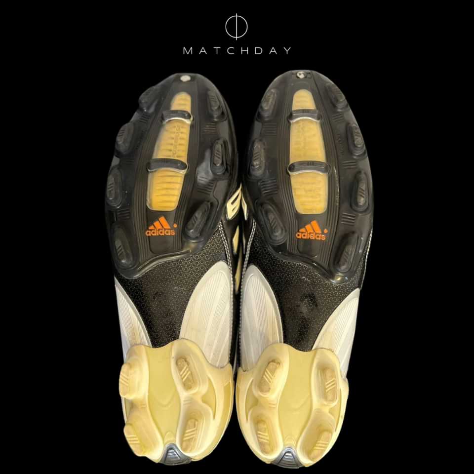 Juan Roman Riquelme – Match worn boots – Boca Juniors – Torneo Inicial 2013 - Image 7