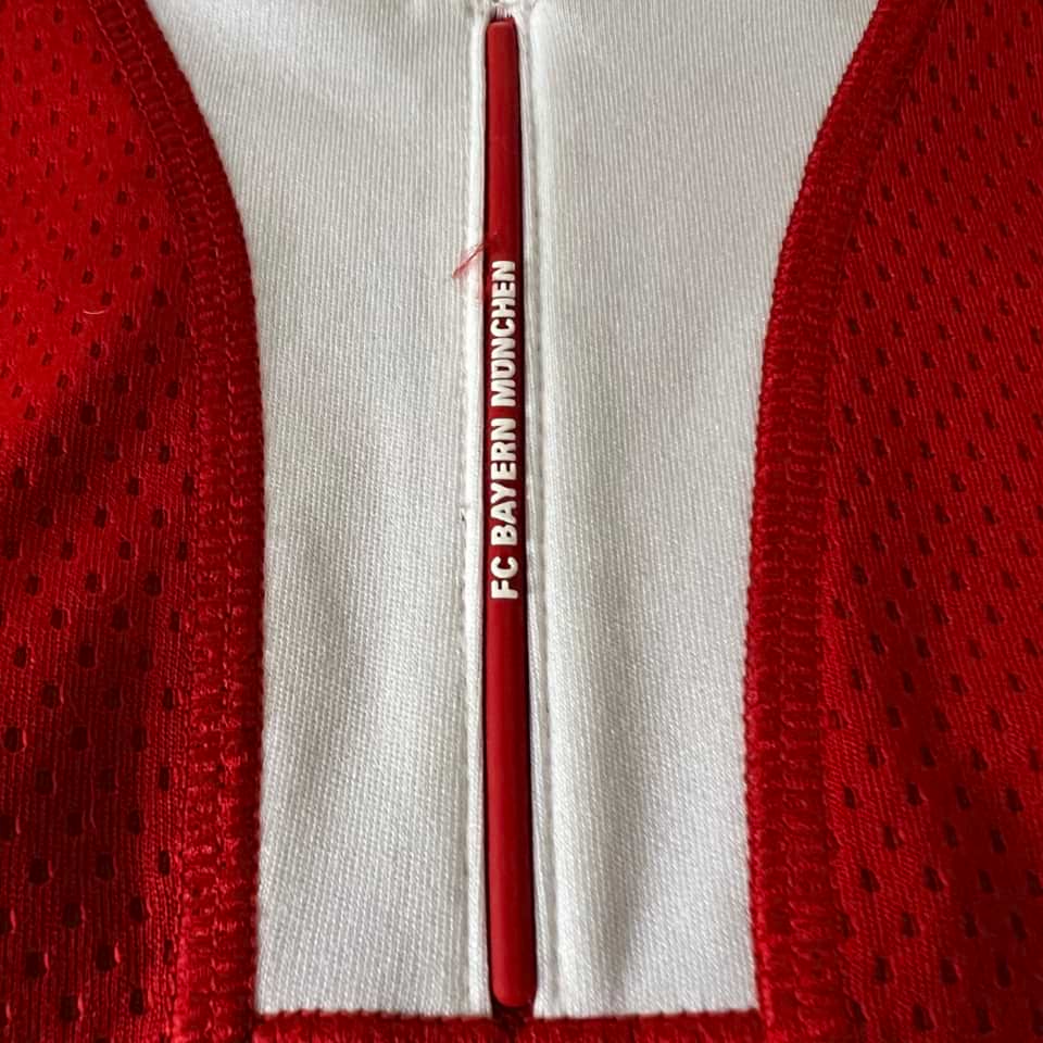 José Sosa – FC Bayern Múnchen – Match Worn – Champions League 2009/10 - Image 8