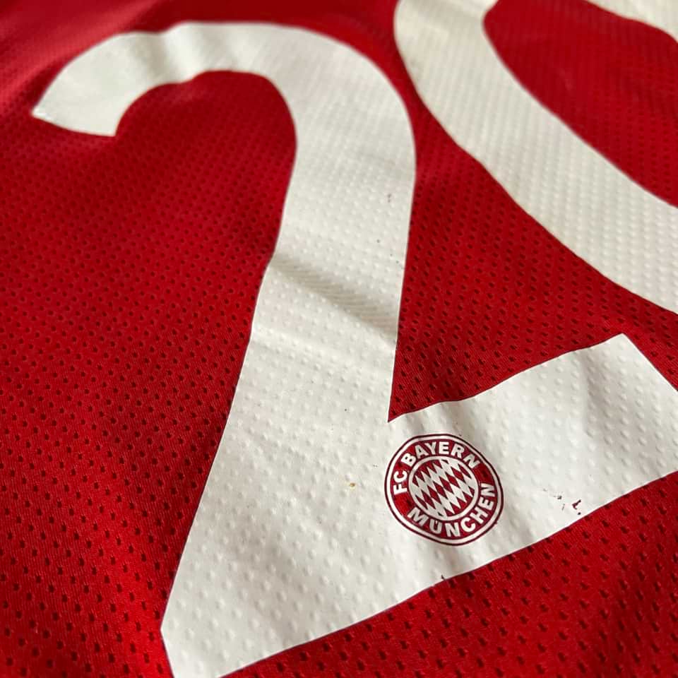 José Sosa – FC Bayern Múnchen – Match Worn – Champions League 2009/10 - Image 16