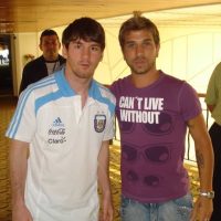 Nicolas Burdisso – Match worn – Signed by Messi – Amistoso internacional - Imagen 10