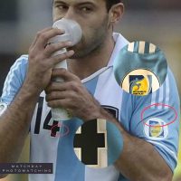 Javier Mascherano – Match worn PHOTOMATCH jersey – Argentina vs Ecuador – Eliminatorias Sudamericanas Brasil 2014 - Imagen 8