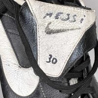 Lionel Messi match worn training boots – FIFA Youth World Cup 2005 - Imagen 27