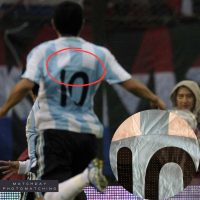 Juan Roman Riquelme match worn PHOTOMATCH jersey – Argentina vs Paraguay – Eliminatorias Mundial 2010 - Imagen 9
