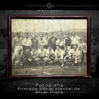Foto original encuadrada y firmada con pluma por el equipo del River Plate 1939 - Imagen 2
