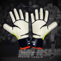 Emiliano Martinez – Match worn gloves – Aston Villa – Premier League 2024 - Imagen 3