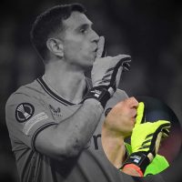 Emiliano Martinez – Match worn gloves – Aston Villa – Premier League 2024 - Imagen 18