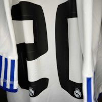 Gonzalo Higuain – Match worn – Bayern Munich vs Real Madrid – Franz Beckenbauer Farewell Match 2010 - Imagen 7