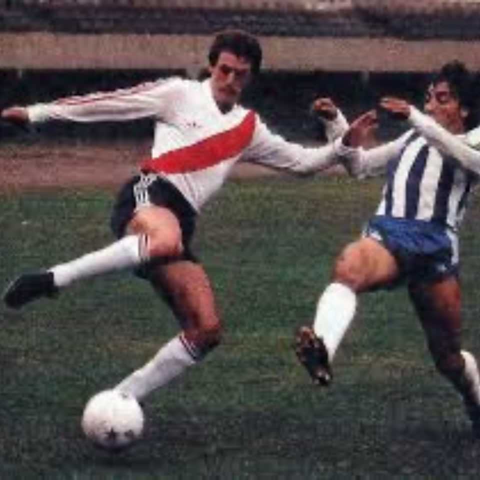 Alberto Bica – River Plate – Campeonate Nacional 1982/83 – Match Worn - Image 17