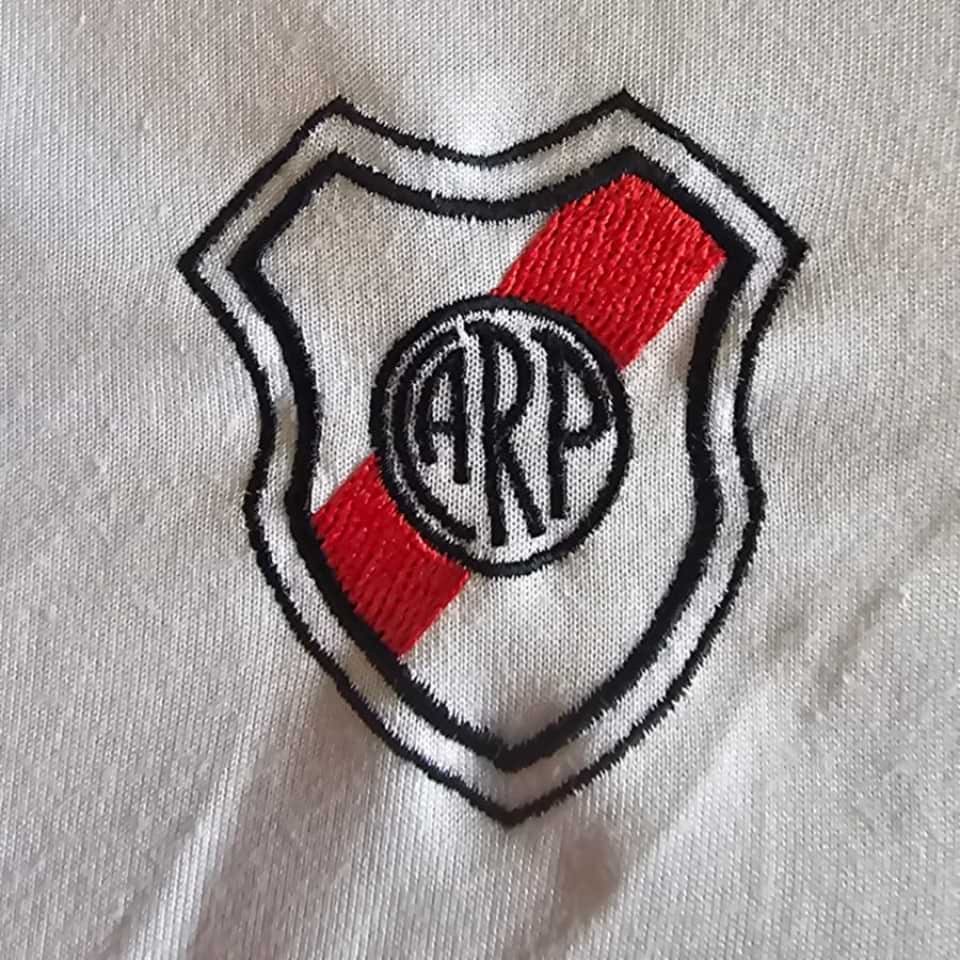 Enzo Francescoli – River Plate – Match worn shirt – Torneo Apertura 1995 - Image 8