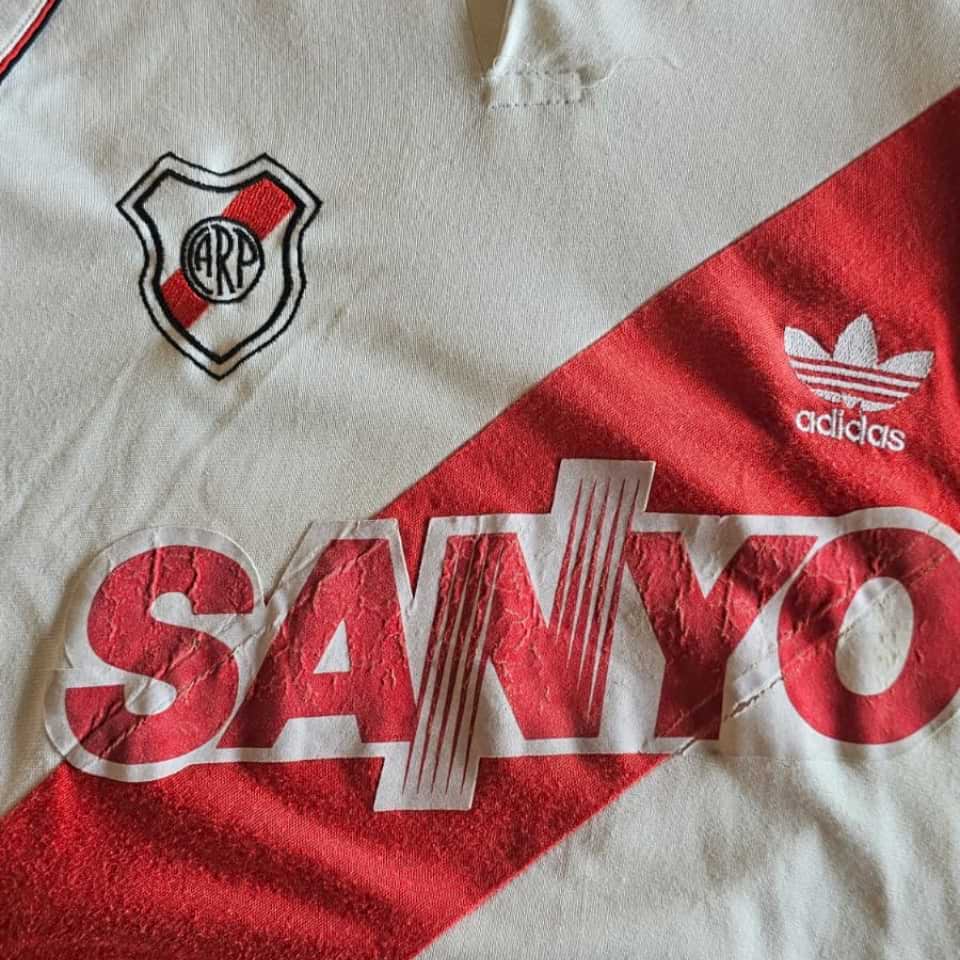 Enzo Francescoli – River Plate – Match worn shirt – Torneo Apertura 1995 - Image 16