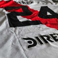 Enzo Perez match issue jersey – Trofeo de Campeones 2023 - Imagen 10