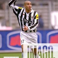 David Trezeguet – Juventus FC – Serie A 2000/01 – MATCH WORN JERSEY – SIGNED - Imagen 10