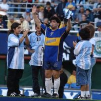 Aro de Diego Armando Maradona – Partido despedida “La pelota no se mancha” – Earring worn by Maradona in his farewell match - Imagen 7