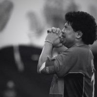 Aro de Diego Armando Maradona – Partido despedida “La pelota no se mancha” – Earring worn by Maradona in his farewell match - Imagen 8