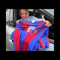 Diego Armando Maradona – FC Barcelona – Copa del Rey 1983/84 – MATCH WORN JERSEY - Imagen 16