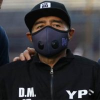 Chinstrap & Cup (Barbijo y gorra) – Diego Armando Maradona – 60´s Birthday - Imagen 5