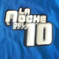 Kit “La Noche del 10” – Football-tennis shirts and cap – 2005 - Imagen 28