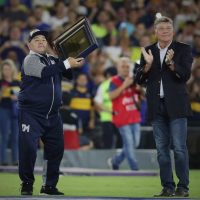 Diego Armando Maradona – Boca Juniors / Gimnasia Esgrima La Plata – Placa Reconocimiento campeonato 1981 – Recognition plate - Imagen 7