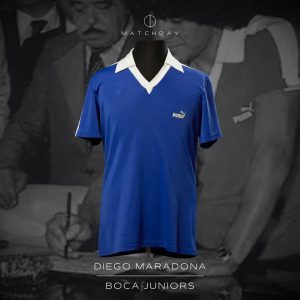Diego Armando Maradona - Remera Puma - Firma de contrato con Boca Jrs. 1981 - Boca Juniors contract sign shirt 1981
