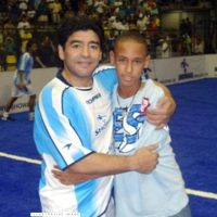 Diego Armando Maradona – MATCH WORN JERSEY – Showbol 2006 - Imagen 9