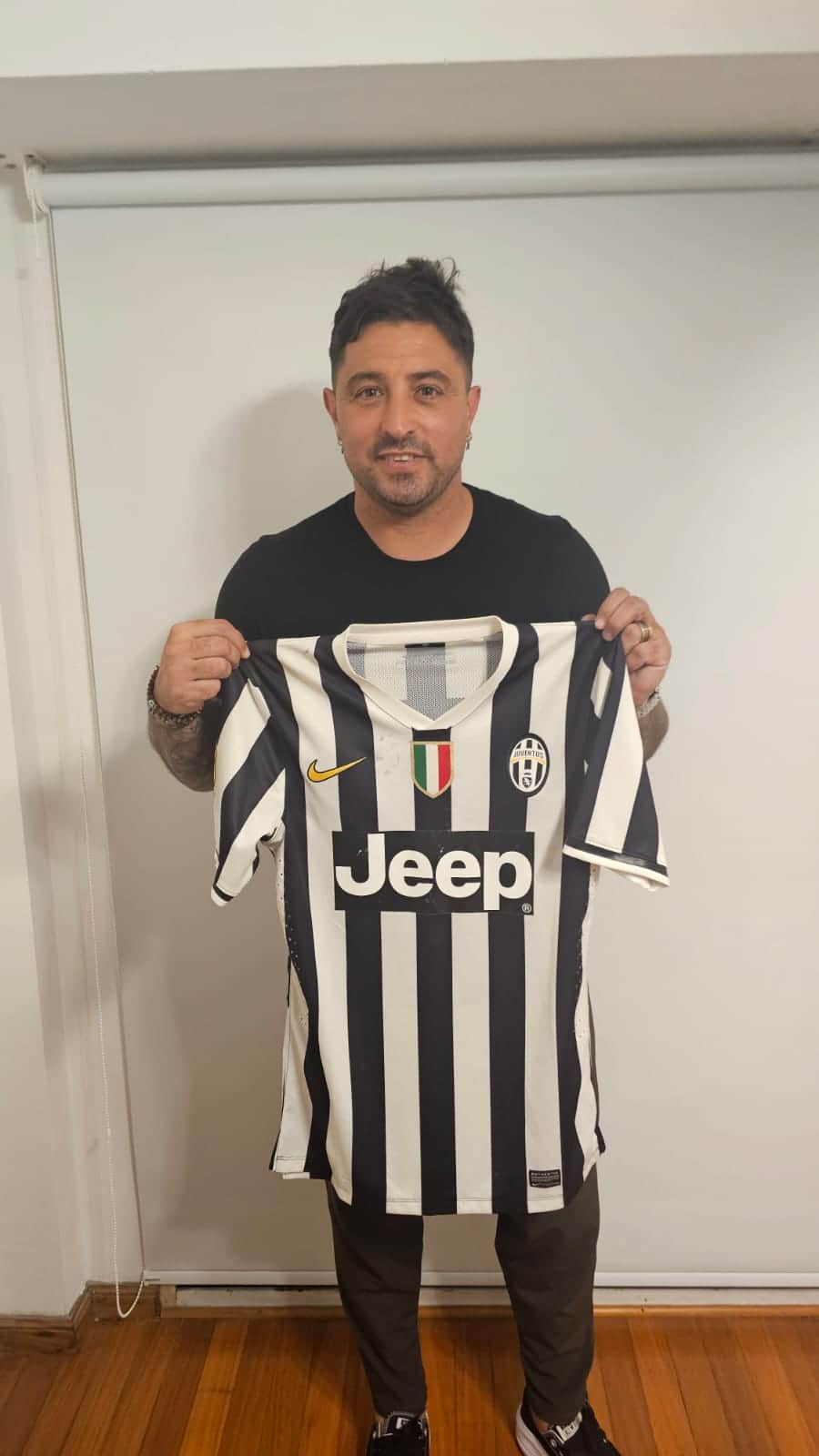 Carlos Tévez – Juventus FC – Serie A 2013/14 – MATCH WORN JERSEY – P. ALVAREZ COLLECTION - Imagen 6