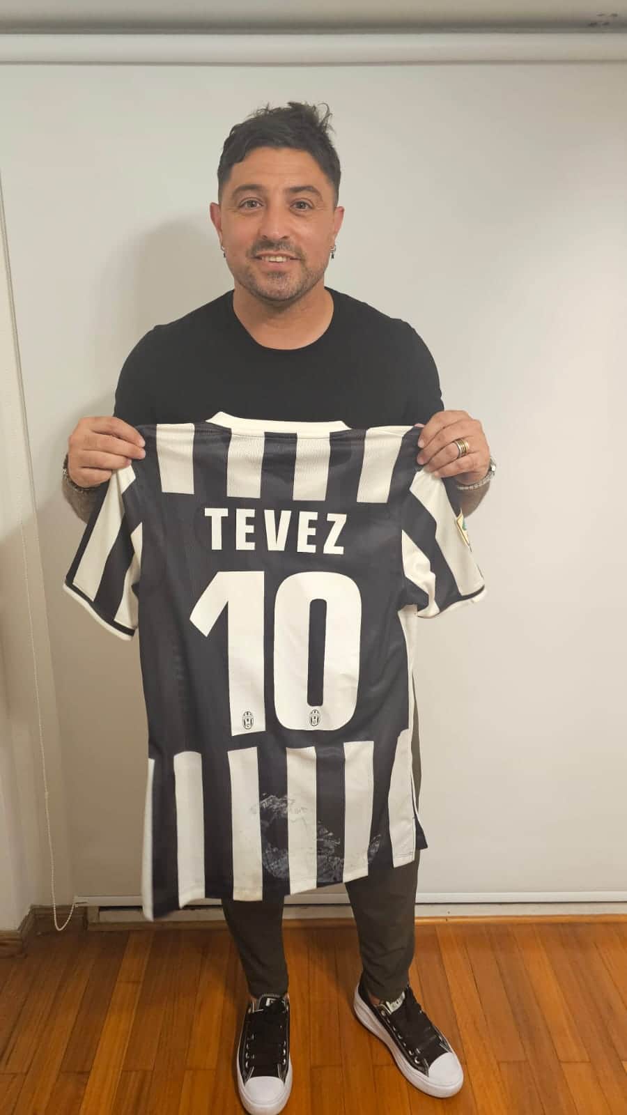 Carlos Tévez – Juventus FC – Serie A 2013/14 – MATCH WORN JERSEY – P. ALVAREZ COLLECTION - Imagen 7