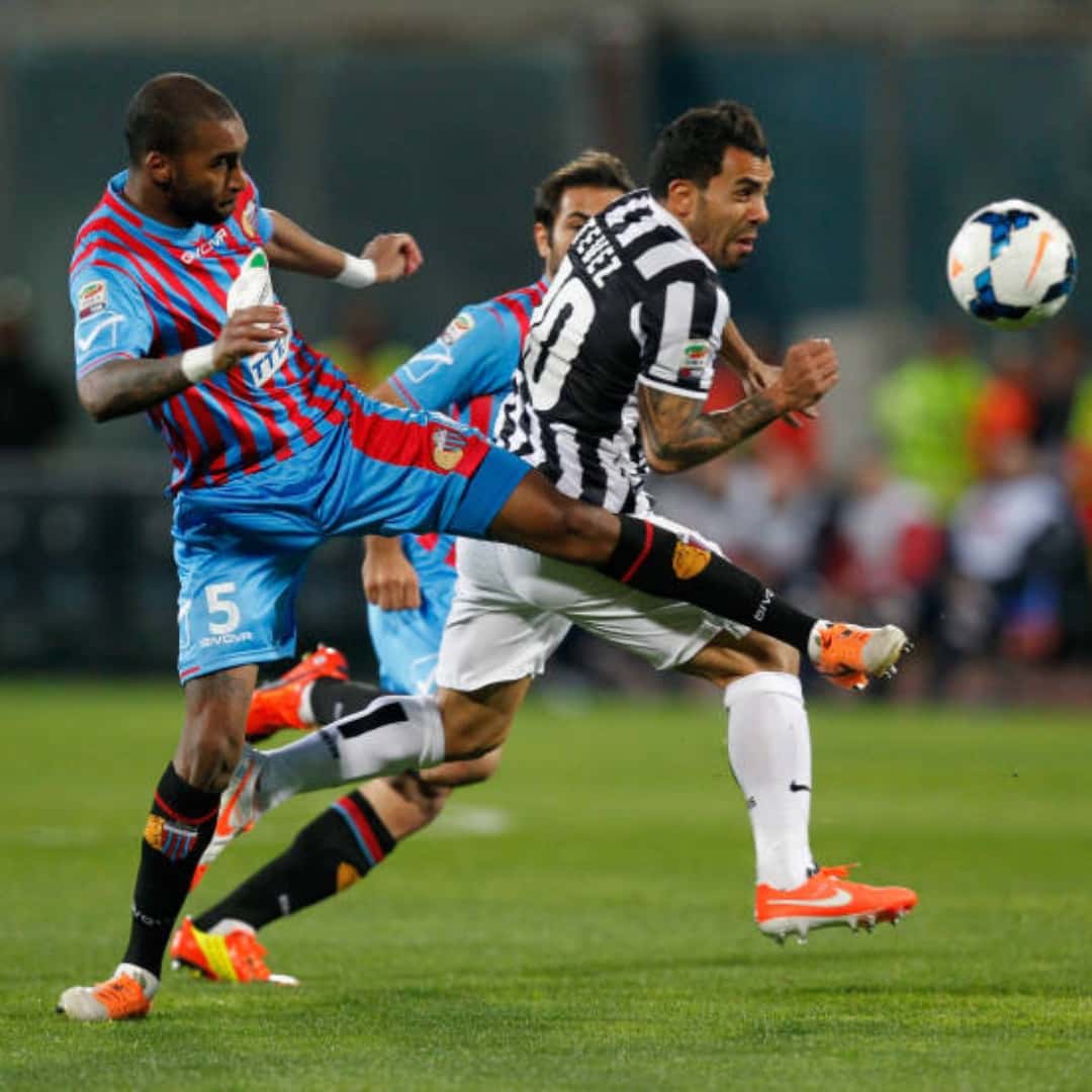 Carlos Tévez – Juventus FC – Serie A 2013/14 – MATCH WORN JERSEY – P. ALVAREZ COLLECTION - Imagen 23