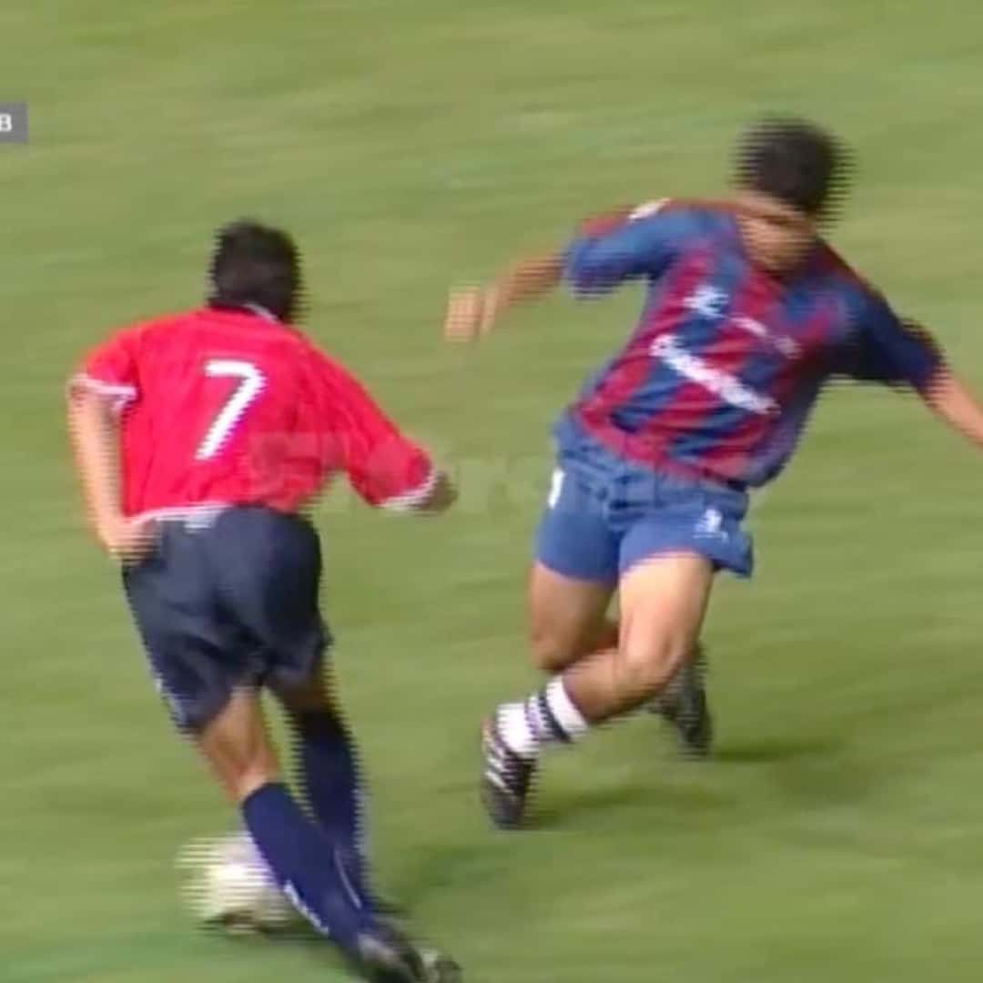 Cristian Gómez – Independiente – Torneo de verano 2003 – MATCH WORN JERSEY – COLECCIÓN JUAN ELUCHANS - Imagen 9