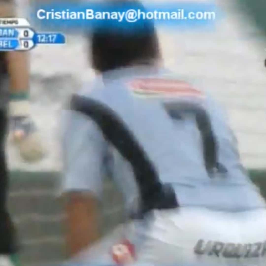 César Pereyra – Belgrano – Torneo Apertura 2011 – MATCH WORN JERSEY – COLECCIÓN JUAN ELUCHANS - Imagen 9
